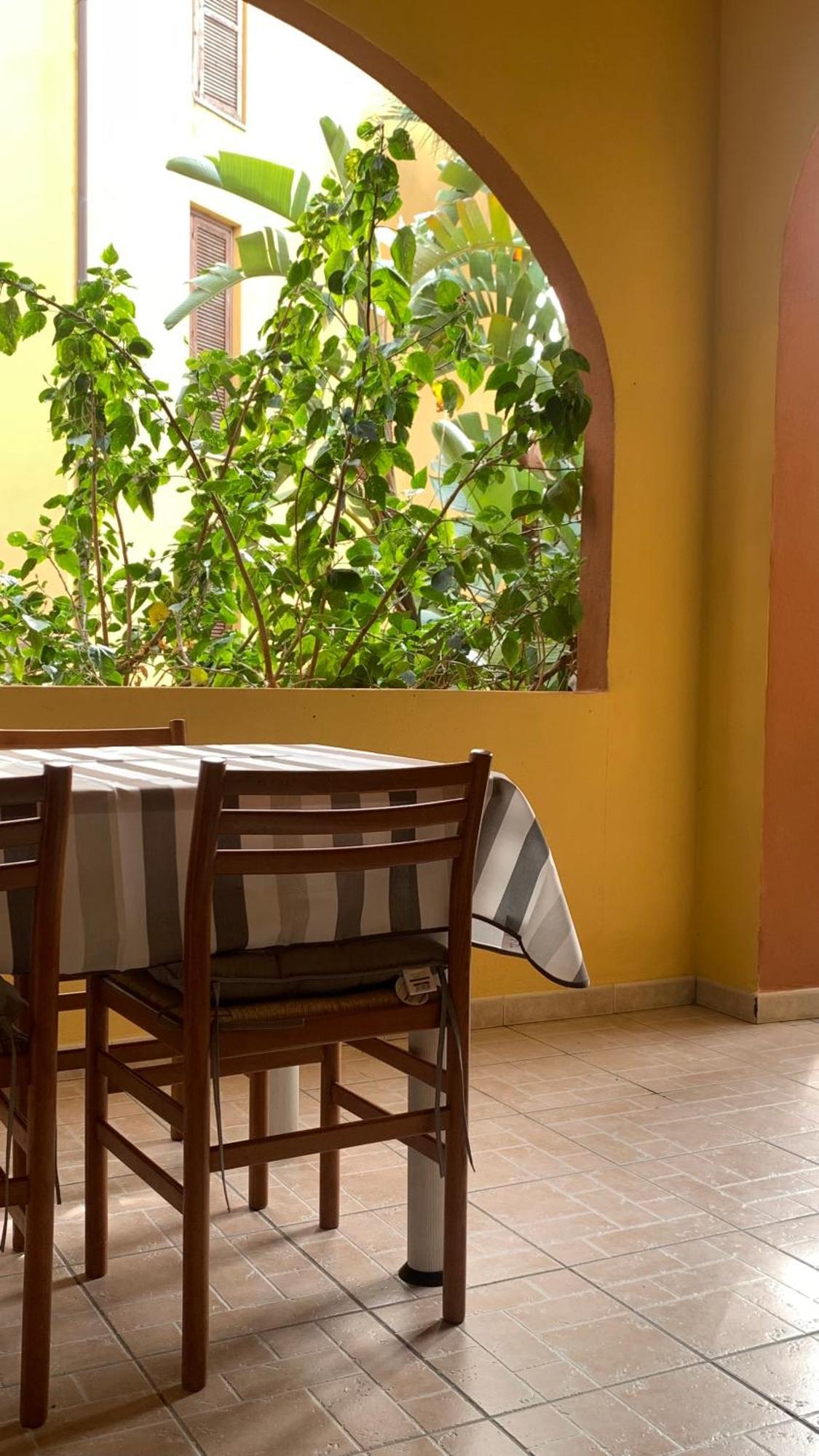 Nest House - Esclusivo Appartamento Marina Di Olbia- Mater Olbia - Beaches - Close To The Airport - Private Parking- Full Comforts - Экстерьер фото