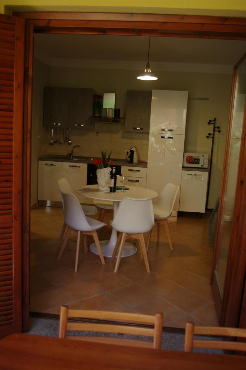 Nest House - Esclusivo Appartamento Marina Di Olbia- Mater Olbia - Beaches - Close To The Airport - Private Parking- Full Comforts - Экстерьер фото